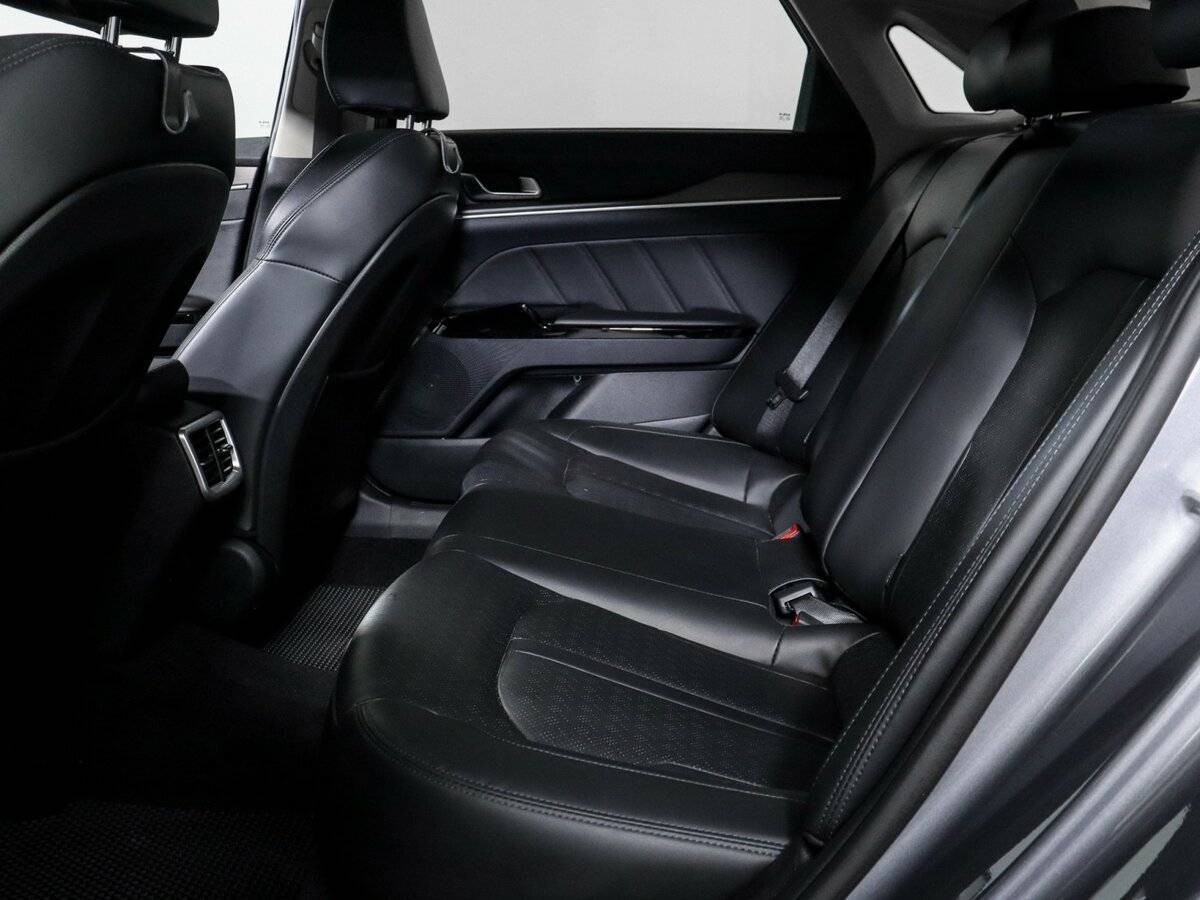 Купить Kia K5 с пробегом. Фото: #5