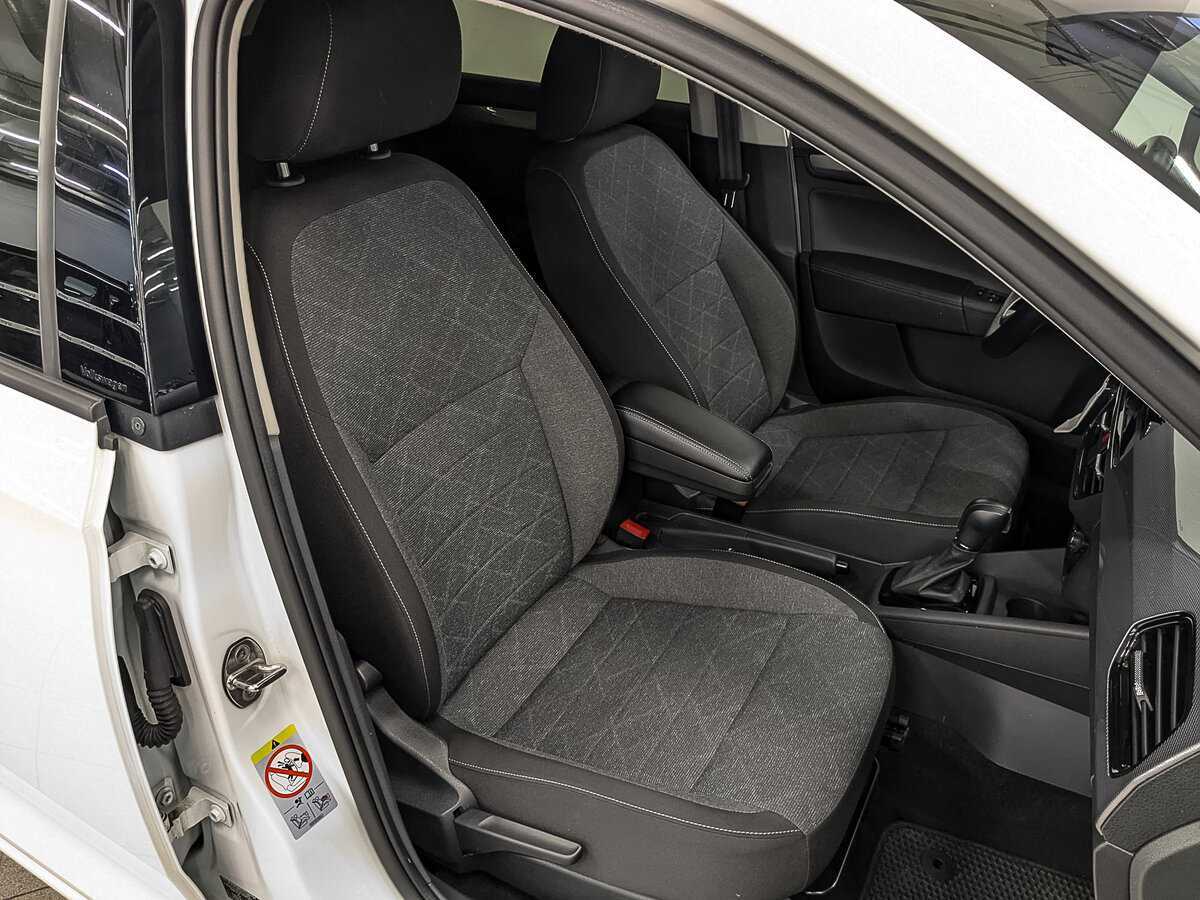 Купить Volkswagen Polo с пробегом. Фото: #22