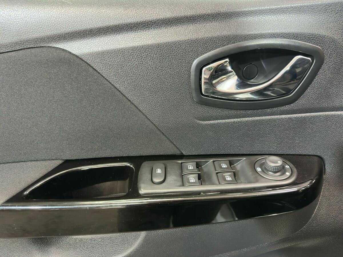 Купить Renault Kaptur с пробегом. Фото: #14