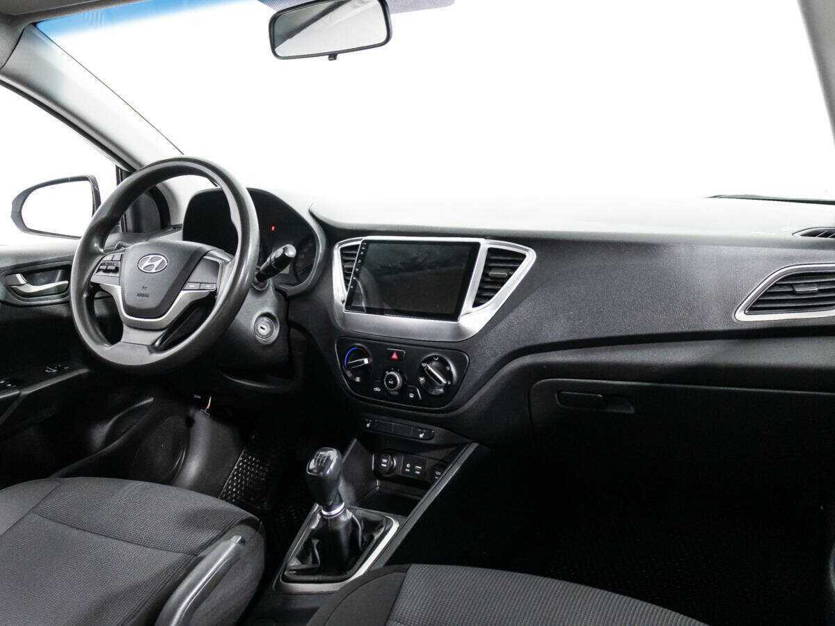 Купить Hyundai Solaris с пробегом. Фото: #8