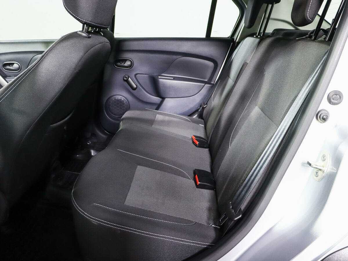 Купить Renault Logan с пробегом. Фото: #7