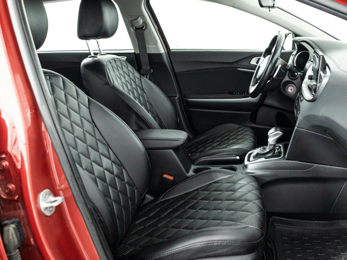 Купить Kia Ceed с пробегом. Фото: #13