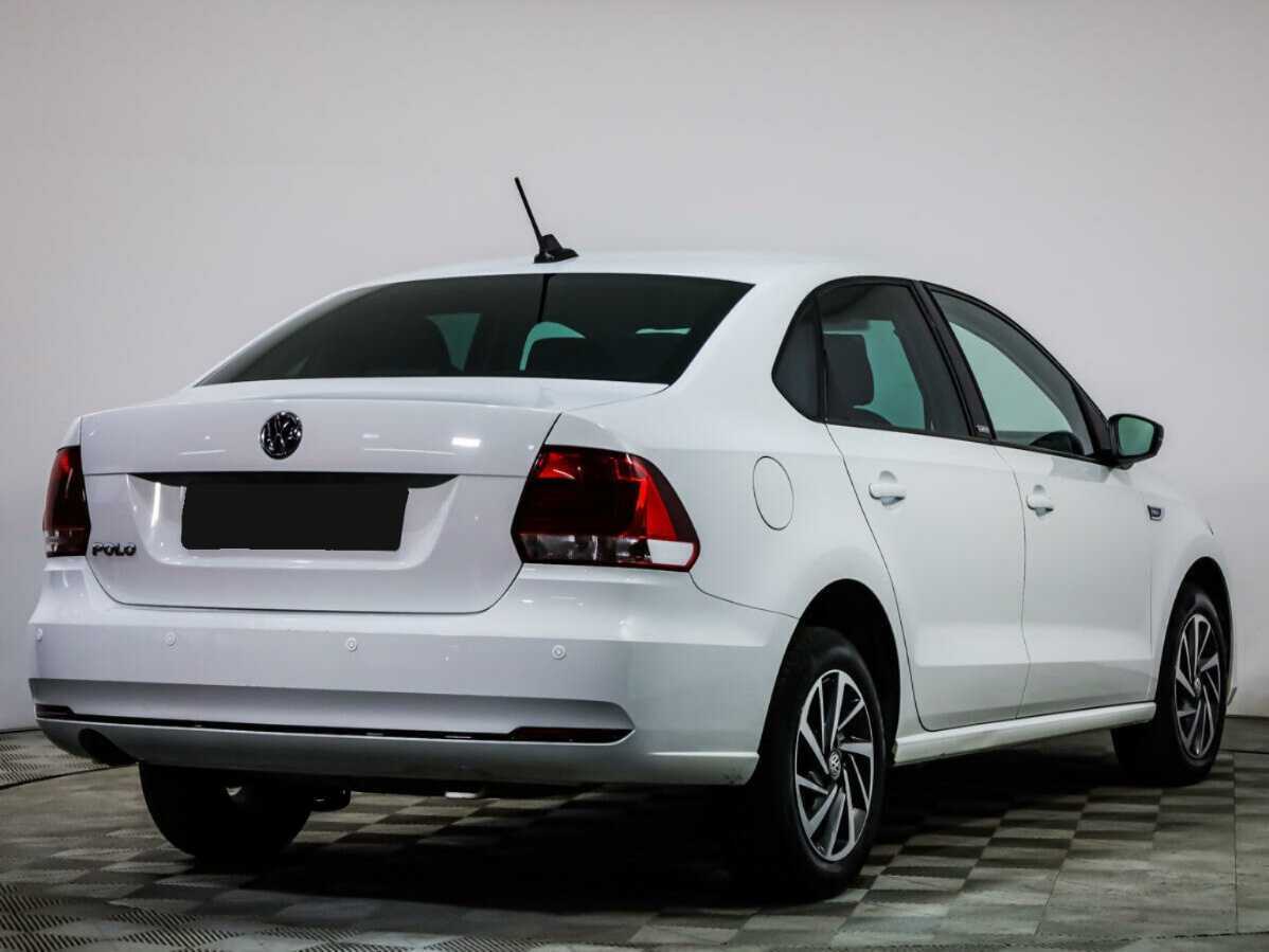 Купить Volkswagen Polo с пробегом. Фото: #3