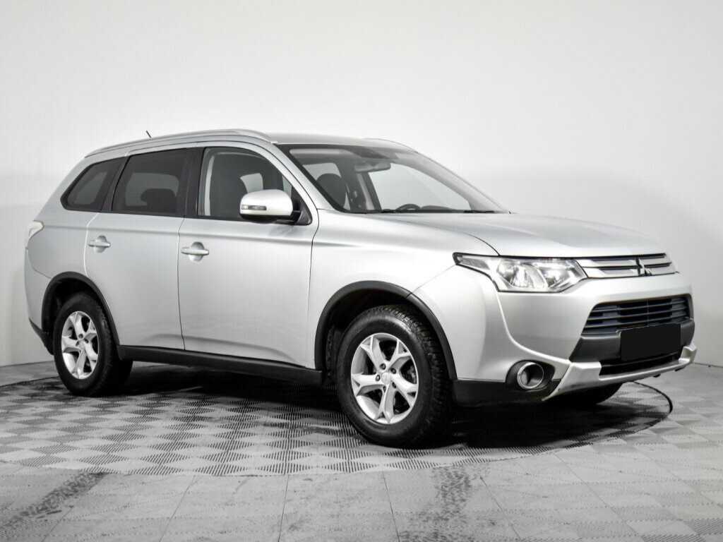 Купить Mitsubishi Outlander с пробегом. Фото: #2