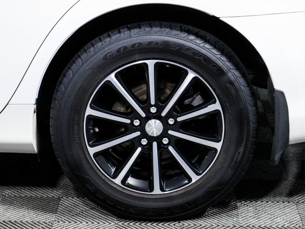 Купить Toyota Camry с пробегом. Фото: #14