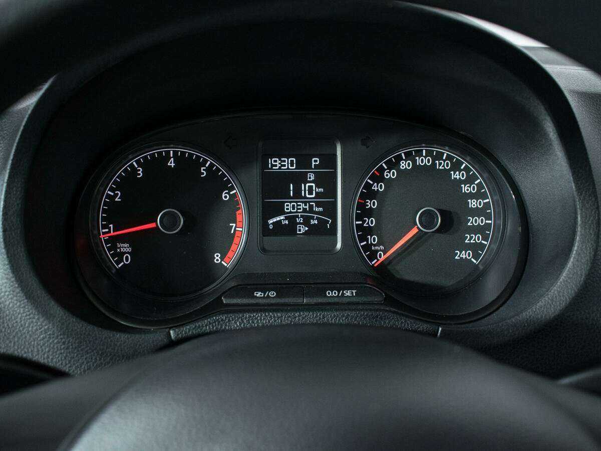 Купить Volkswagen Polo с пробегом. Фото: #10