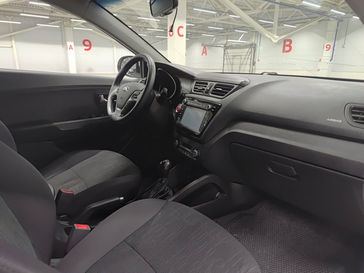 Купить Kia Rio с пробегом. Фото: #10