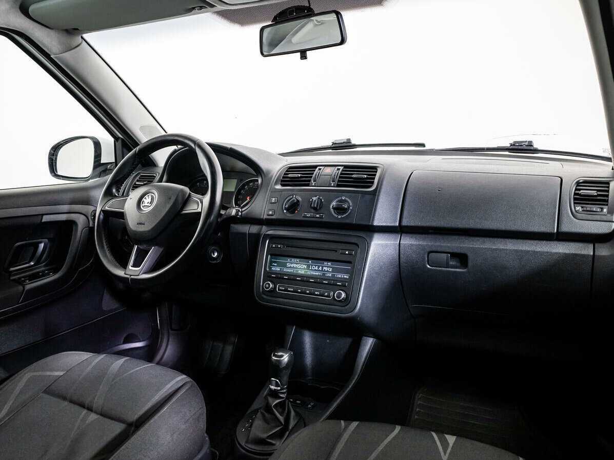 Купить Skoda Fabia с пробегом. Фото: #8