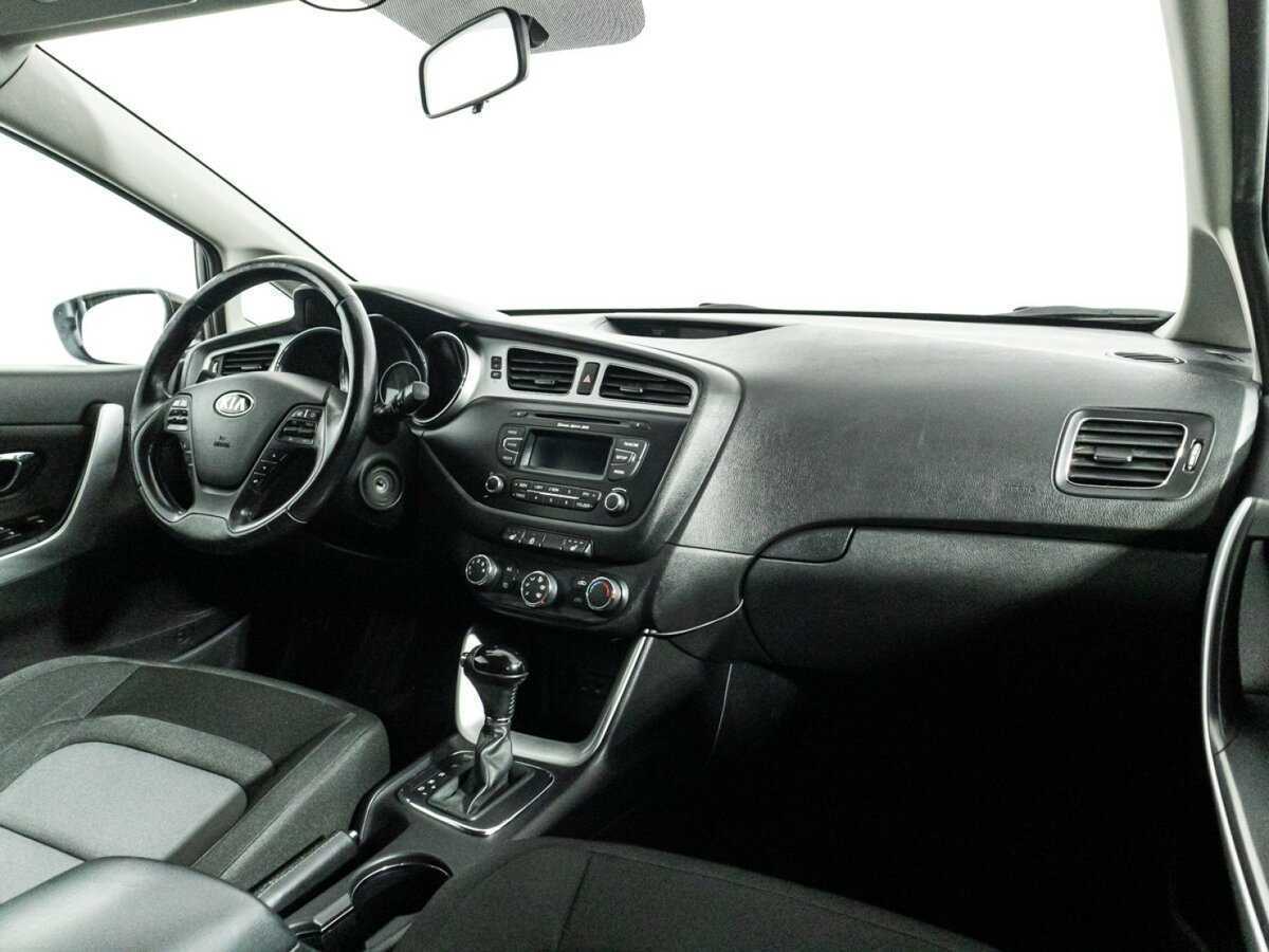 Купить Kia Ceed с пробегом. Фото: #8