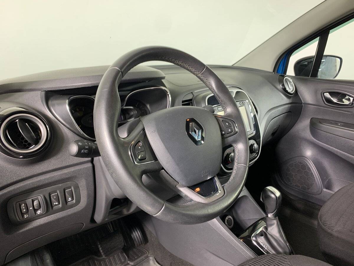 Купить Renault Kaptur с пробегом. Фото: #10