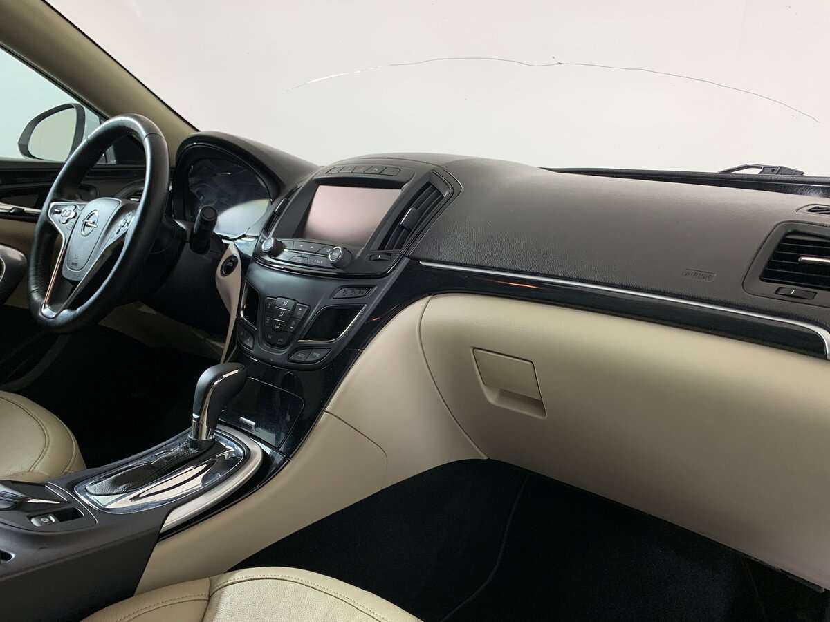 Купить Opel Insignia с пробегом. Фото: #9