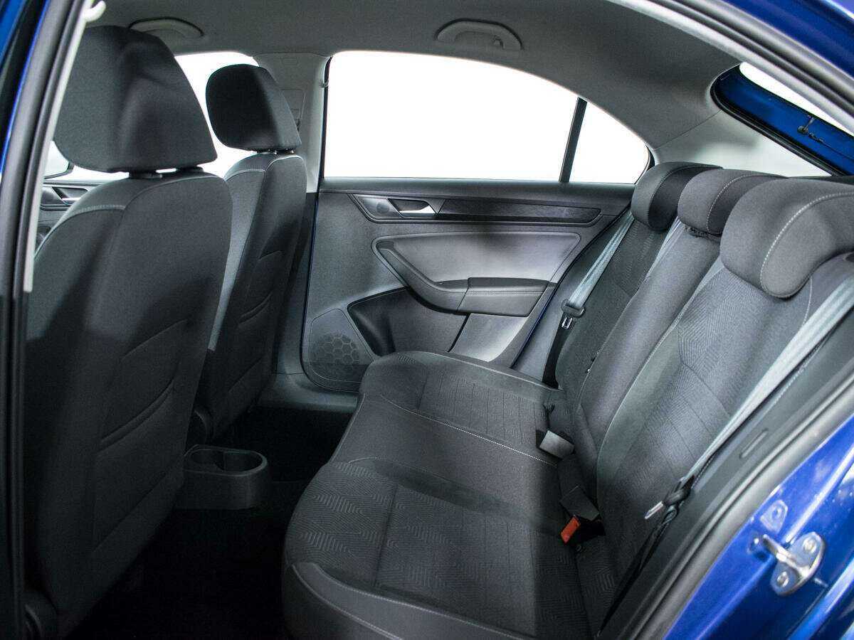 Купить Volkswagen Polo с пробегом. Фото: #9