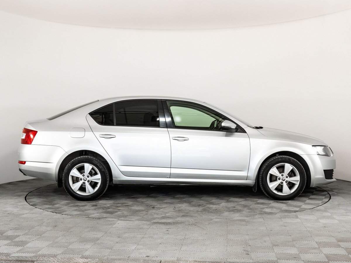 Купить Skoda Octavia с пробегом. Фото: #3