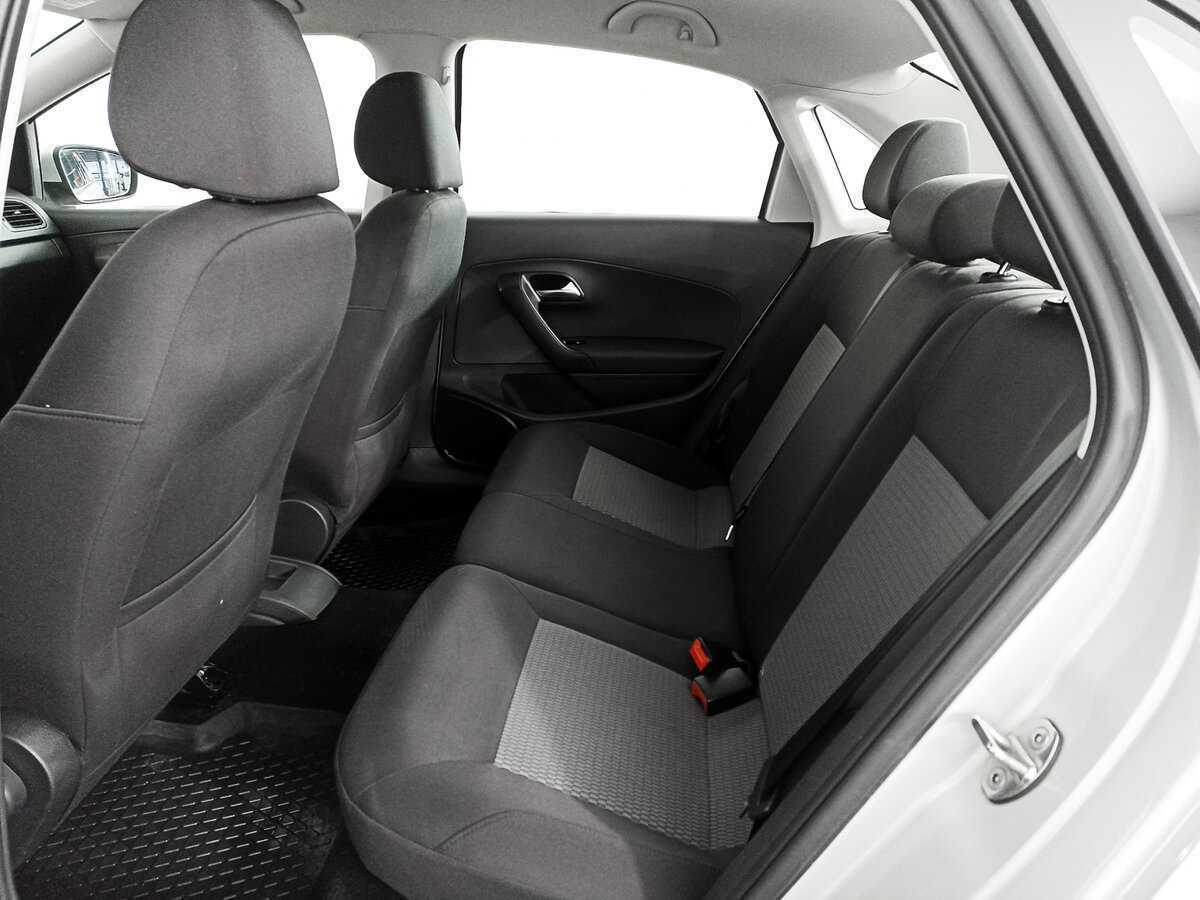 Купить Volkswagen Polo с пробегом. Фото: #7