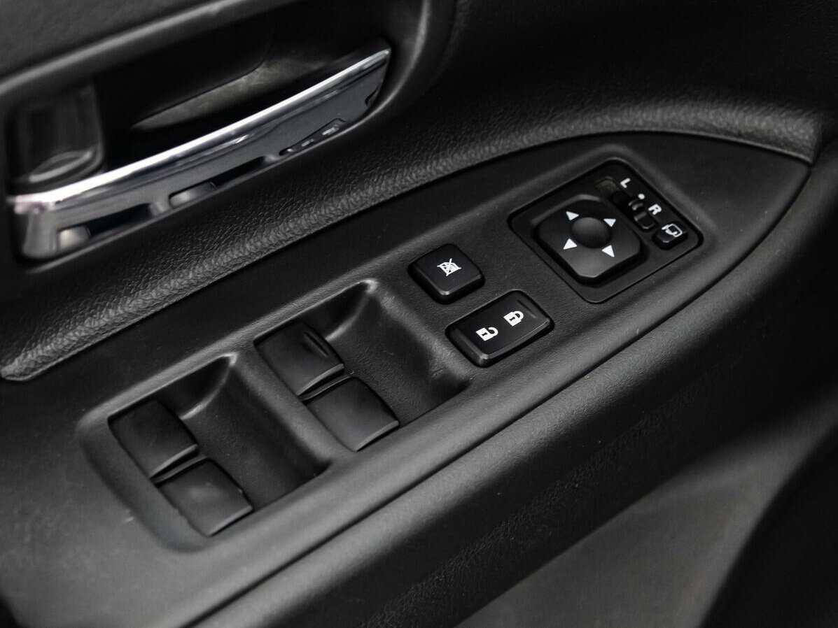 Купить Mitsubishi Outlander с пробегом. Фото: #17