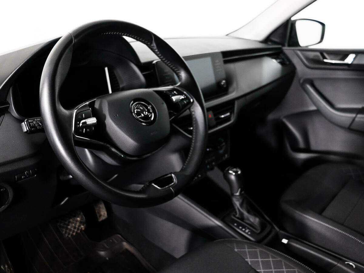 Купить Skoda Rapid с пробегом. Фото: #5