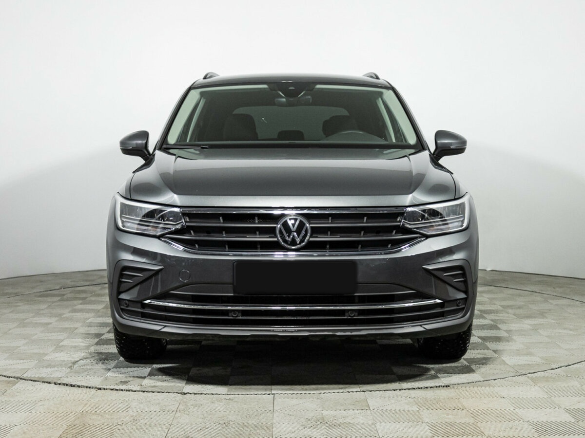 Купить Volkswagen Tiguan с пробегом. Фото: #1