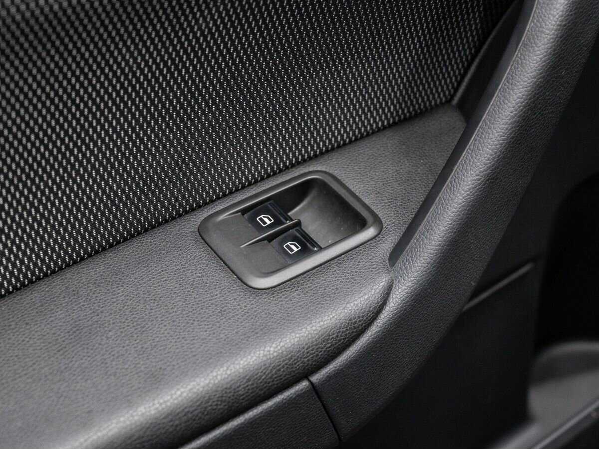 Купить Skoda Yeti с пробегом. Фото: #14