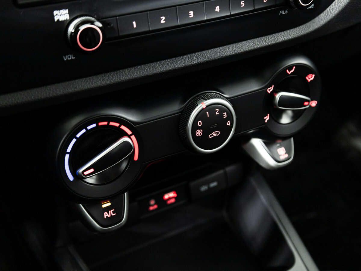 Купить Kia Rio с пробегом. Фото: #14
