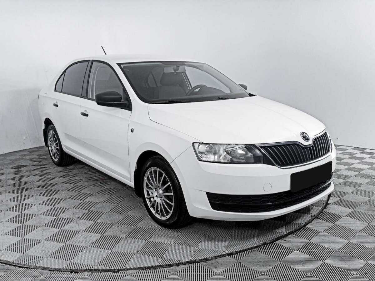 Купить Skoda Rapid с пробегом. Фото: #2