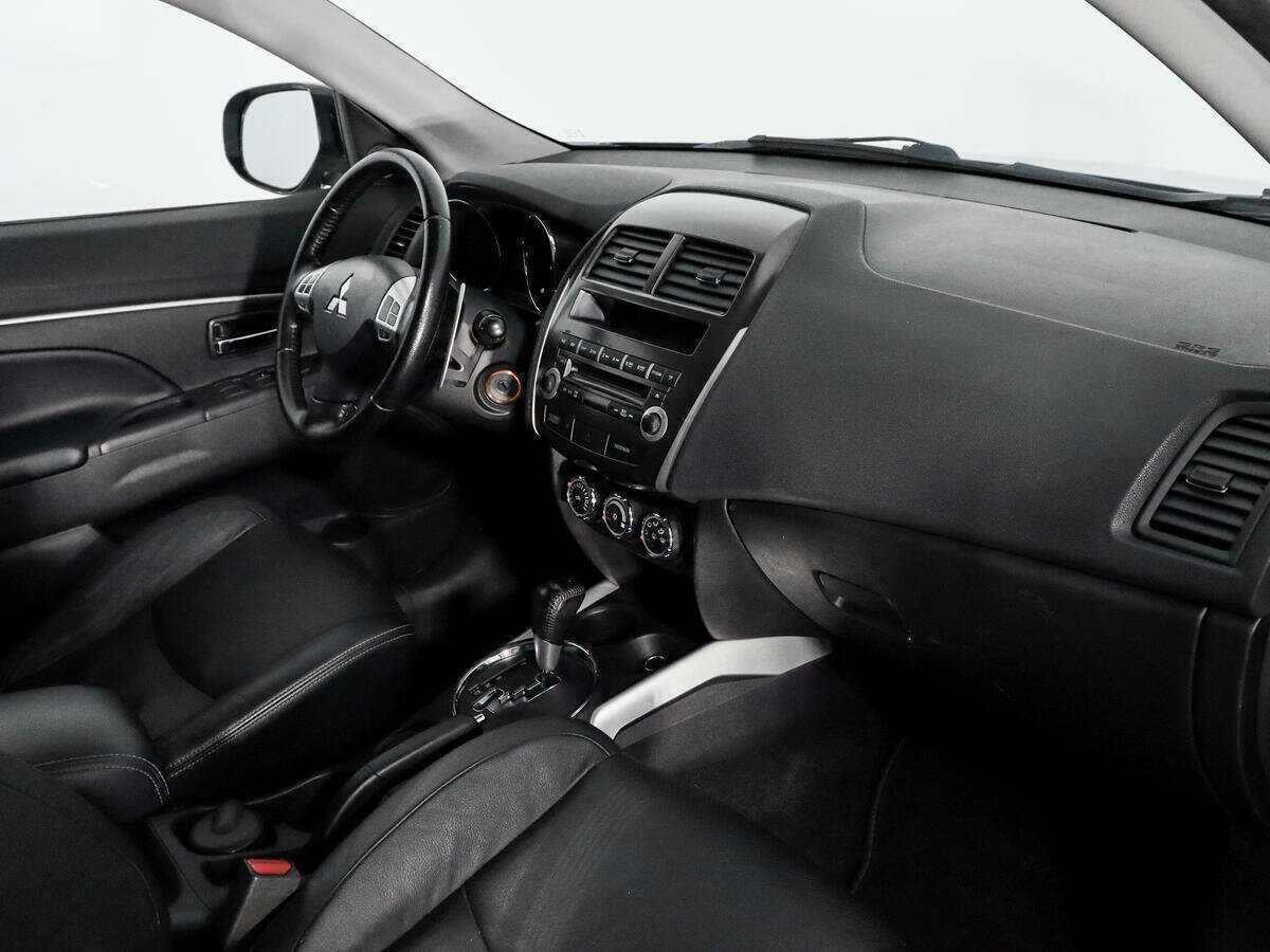 Купить Mitsubishi ASX с пробегом. Фото: #11