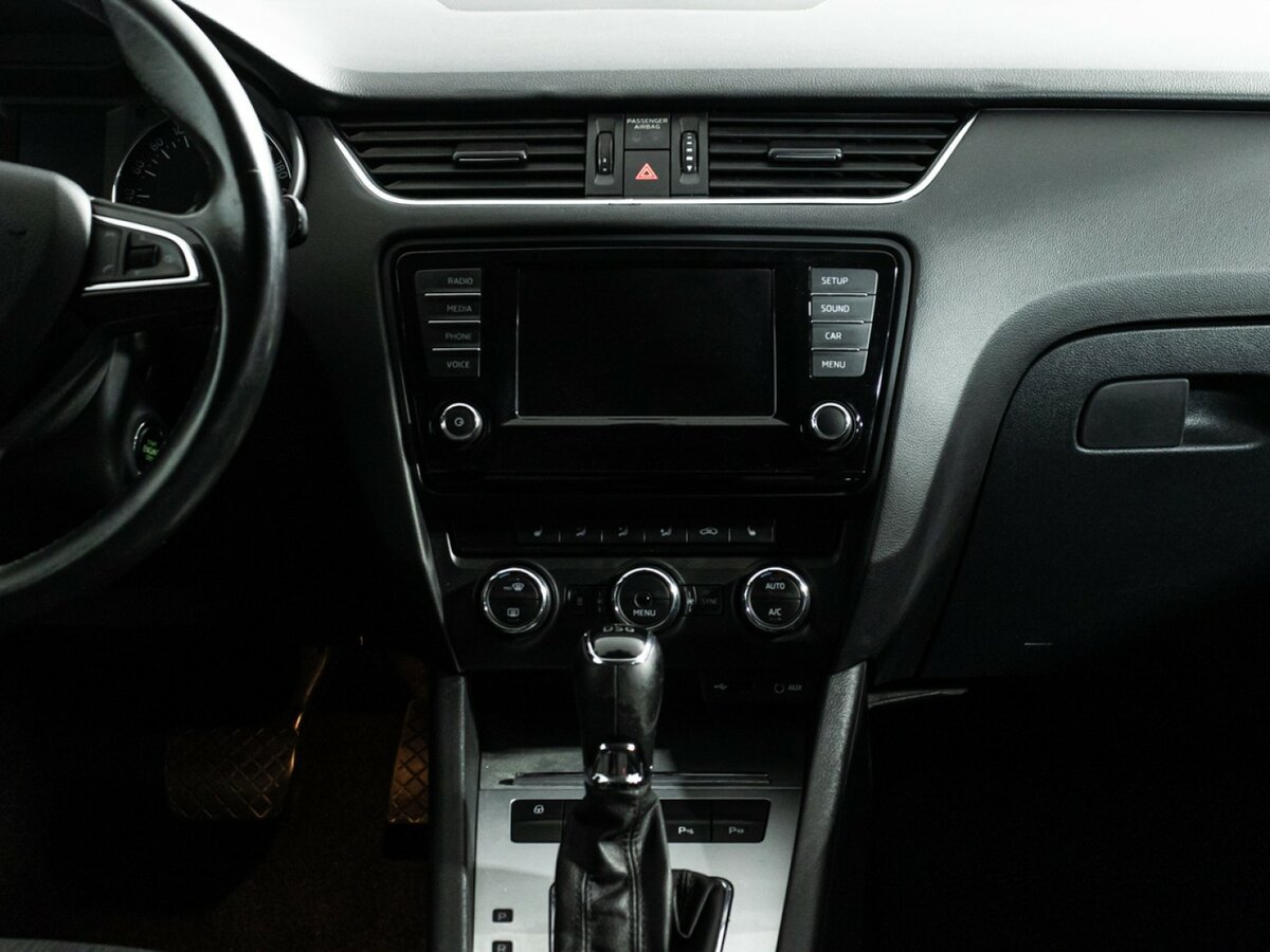 Купить Skoda Octavia с пробегом. Фото: #11