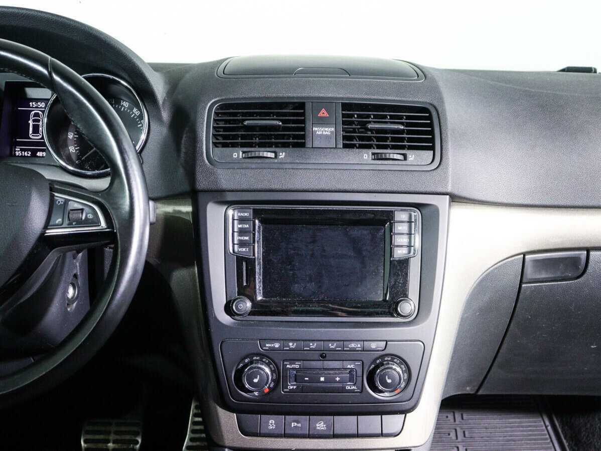 Купить Skoda Yeti с пробегом. Фото: #12