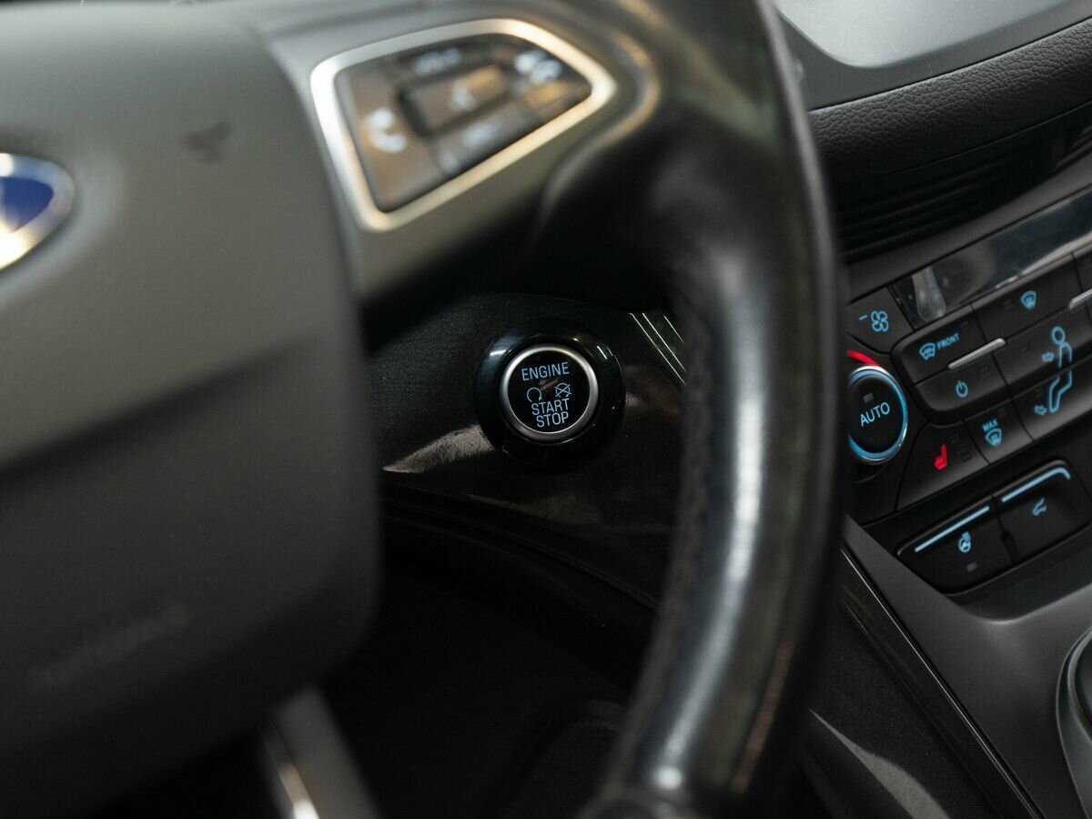 Купить Ford Kuga с пробегом. Фото: #19