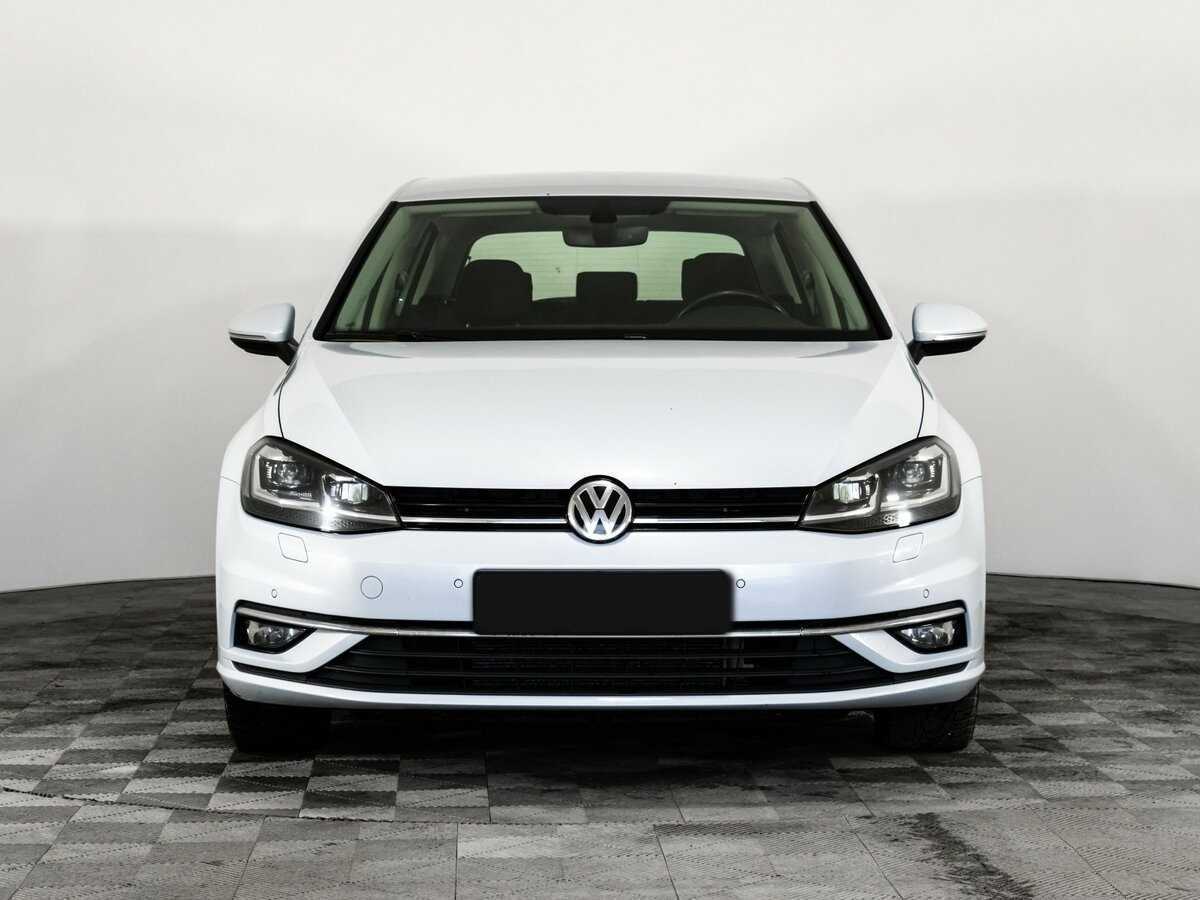 Купить Volkswagen Golf с пробегом. Фото: #1