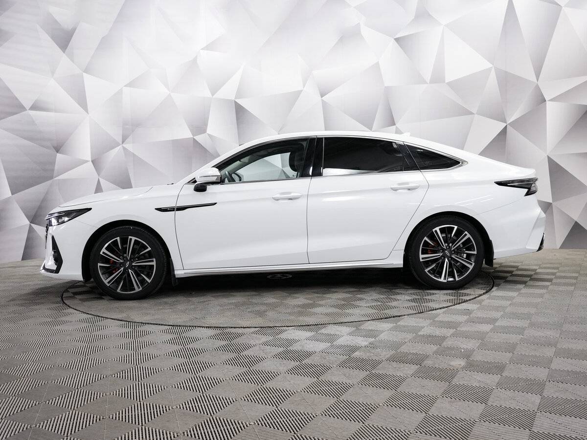 Купить Chery Arrizo 8 с пробегом. Фото: #1