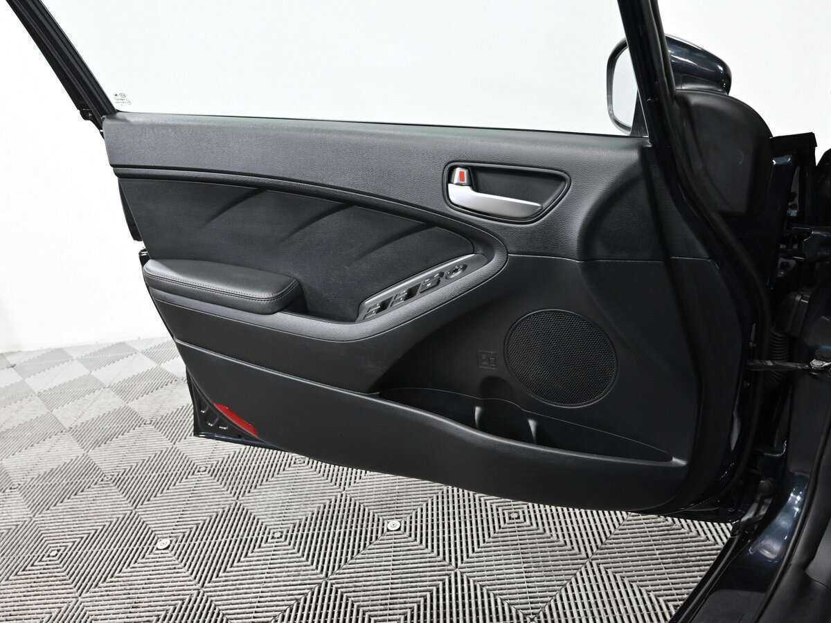 Купить Kia Cerato с пробегом. Фото: #5