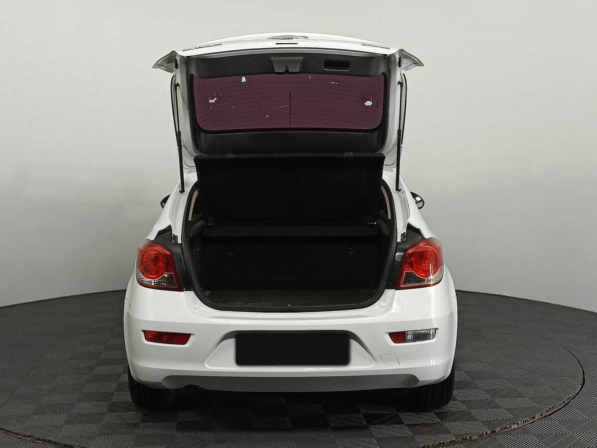 Купить Chevrolet Cruze с пробегом. Фото: #9