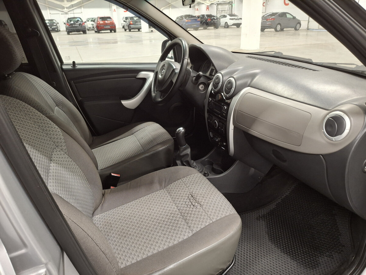 Купить Lada (ВАЗ) Largus с пробегом. Фото: #10