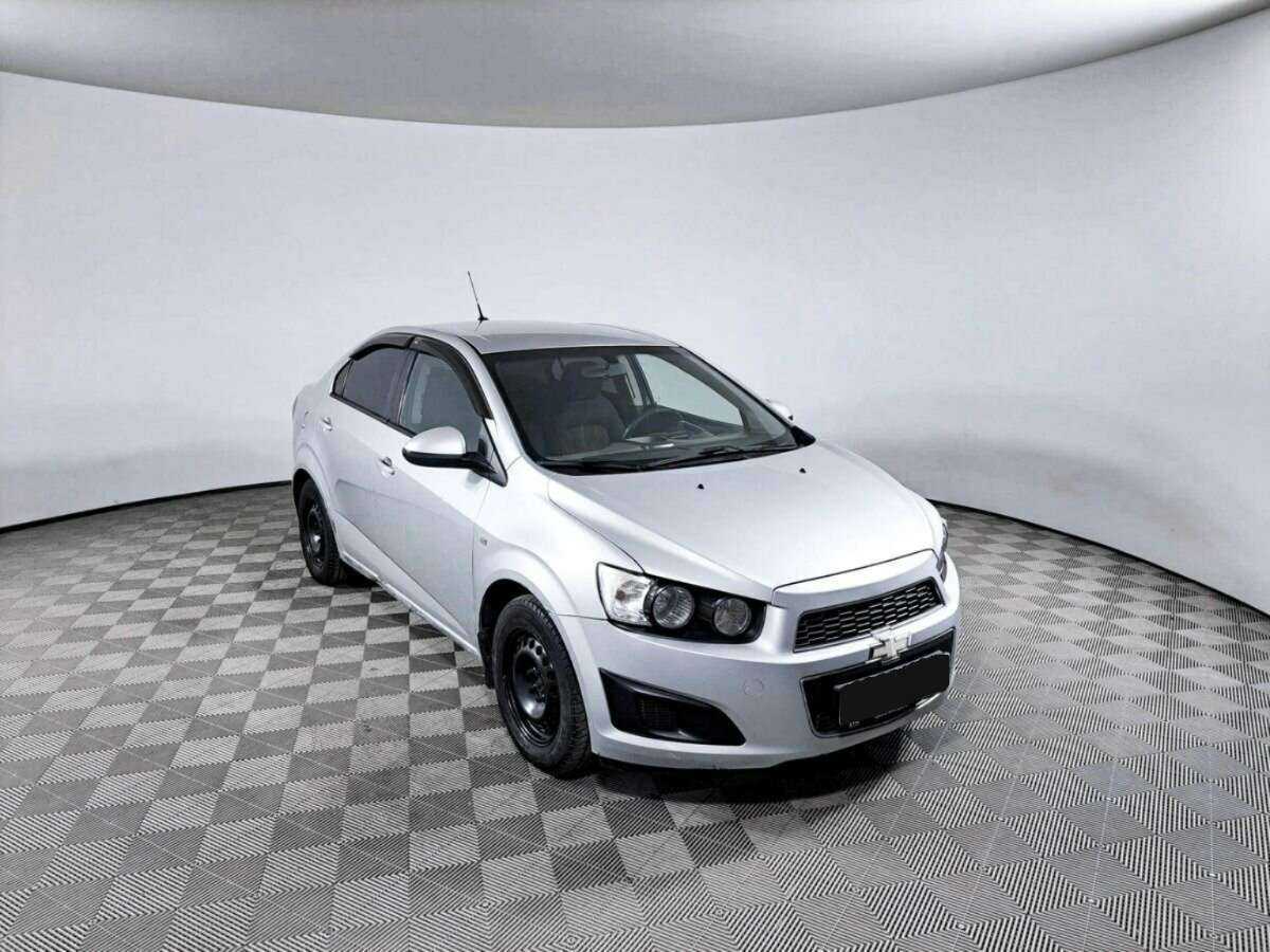 Купить Chevrolet Aveo с пробегом. Фото: #2