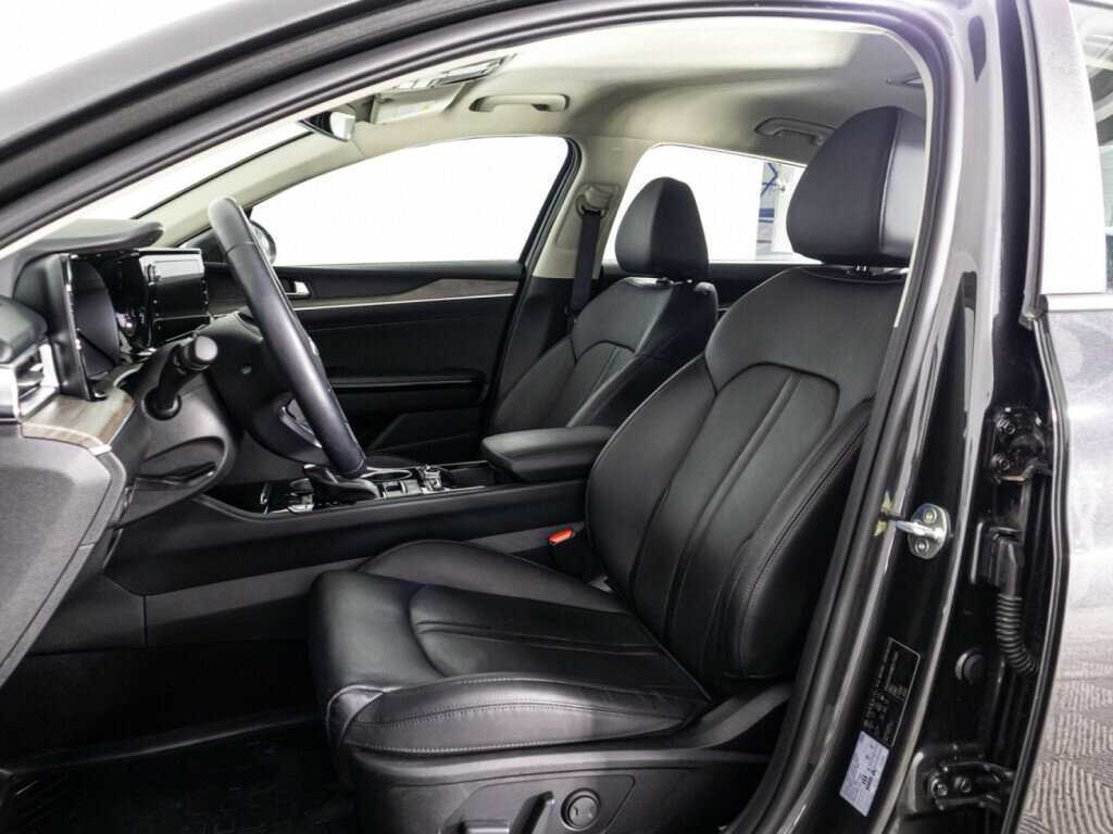 Купить Kia K5 с пробегом. Фото: #20