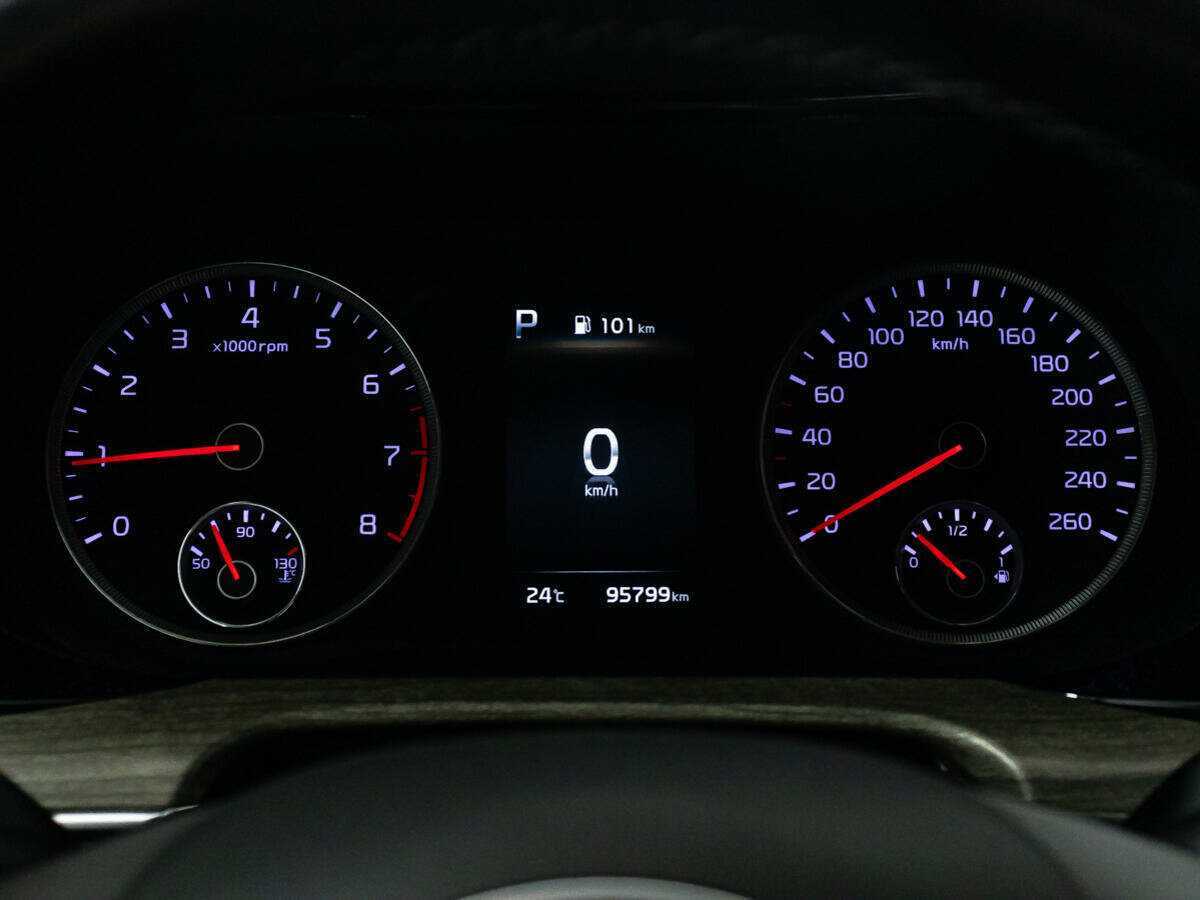 Купить Kia K5 с пробегом. Фото: #11