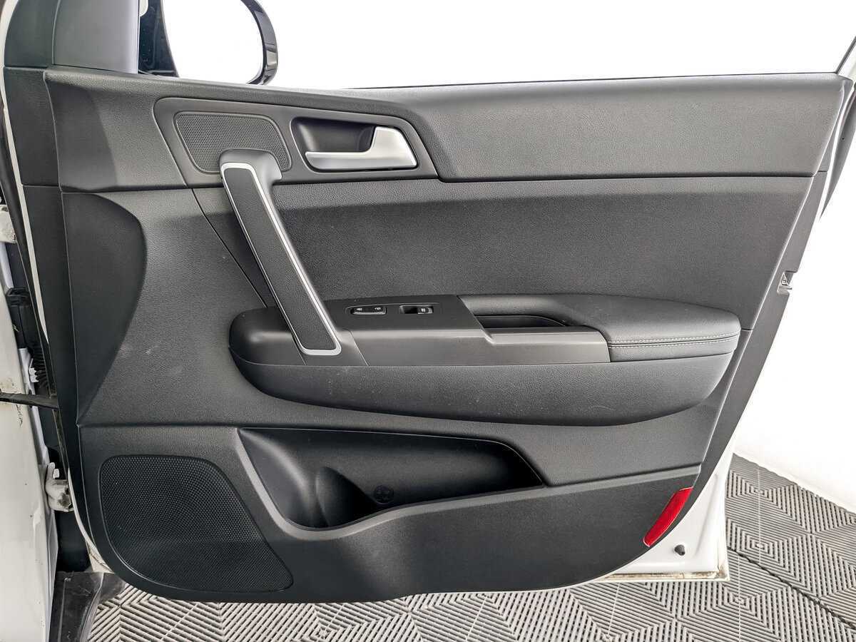 Купить Kia Sportage с пробегом. Фото: #21