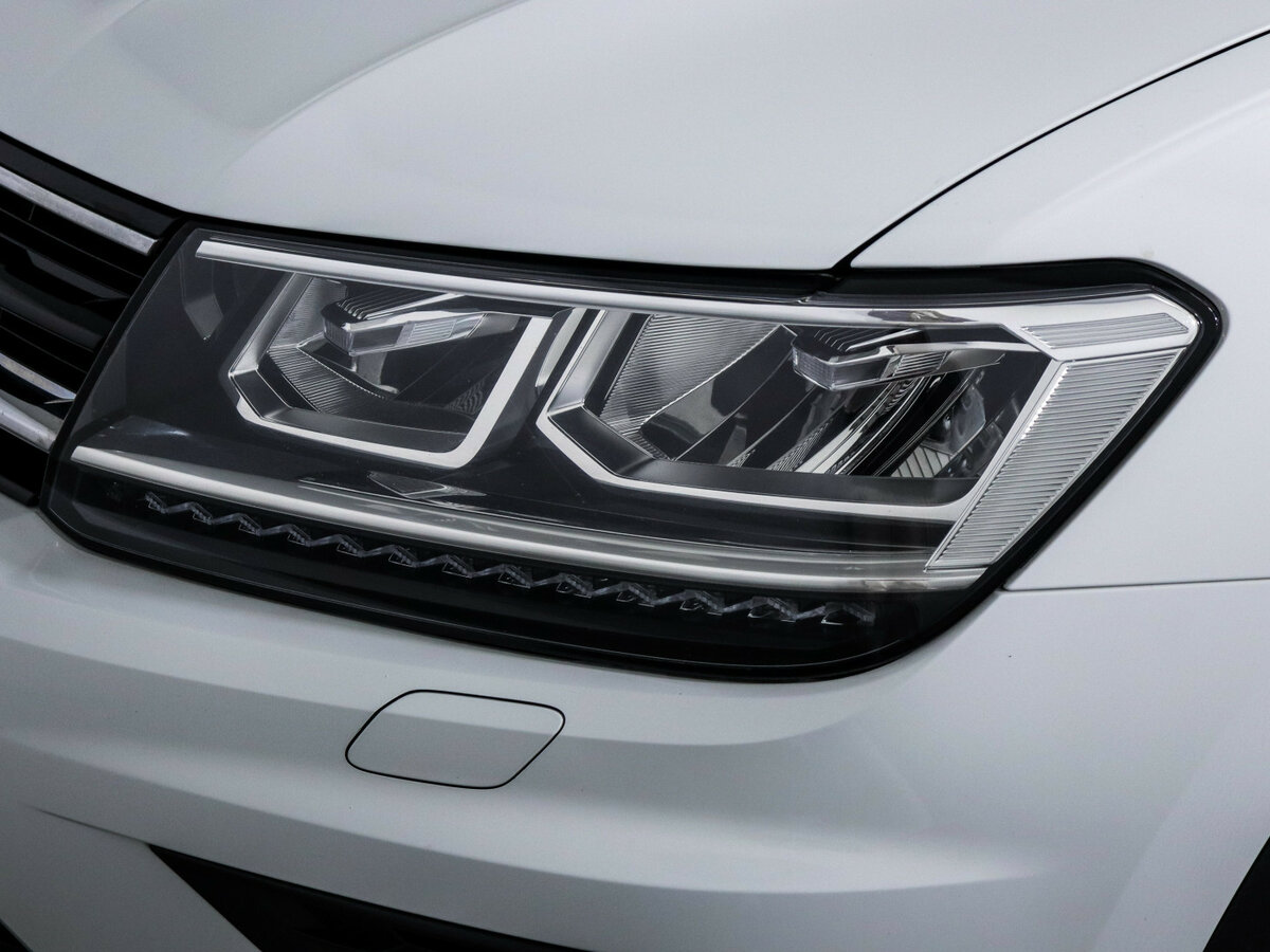 Купить Volkswagen Tiguan с пробегом. Фото: #13