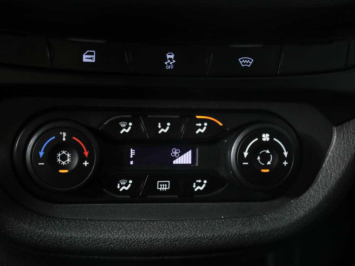 Купить Lada (ВАЗ) Vesta с пробегом. Фото: #12