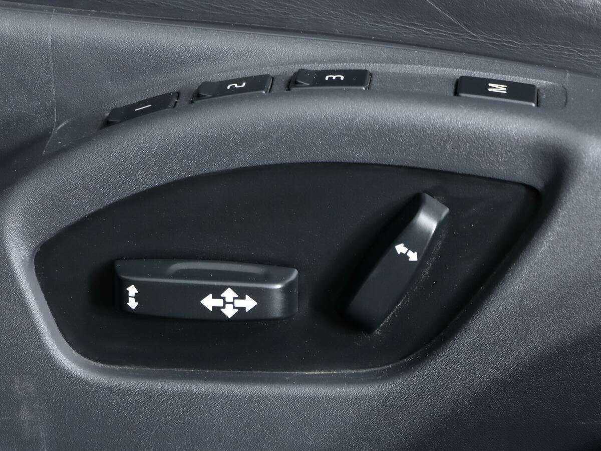 Купить Volvo XC70 с пробегом. Фото: #15