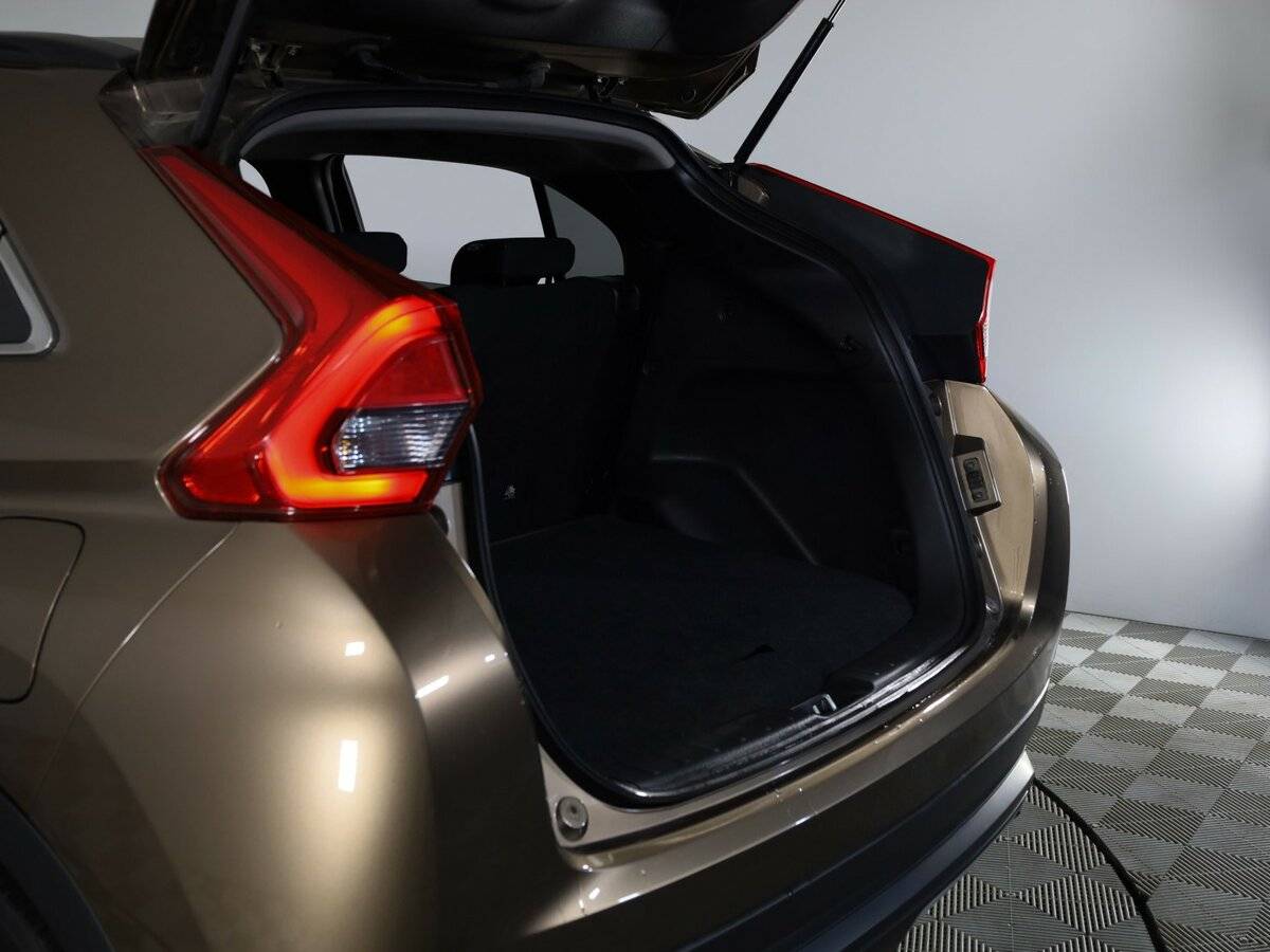 Купить Mitsubishi Eclipse Cross с пробегом. Фото: #20