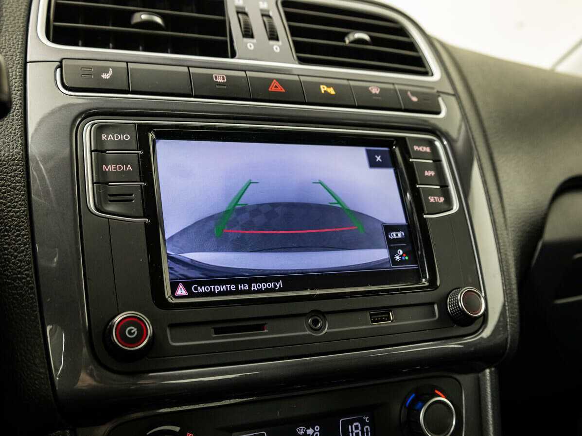 Купить Volkswagen Polo с пробегом. Фото: #13