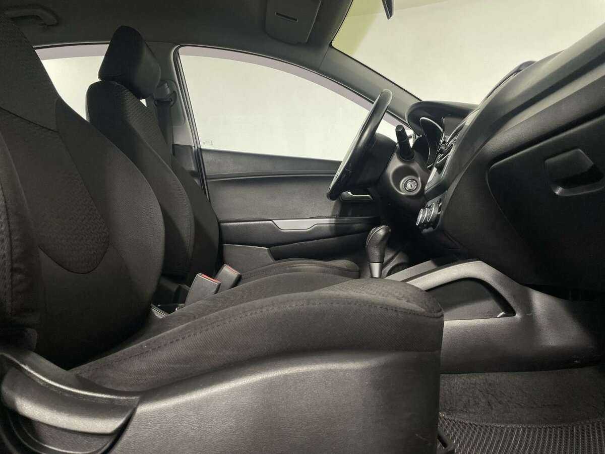 Купить Kia Rio с пробегом. Фото: #13