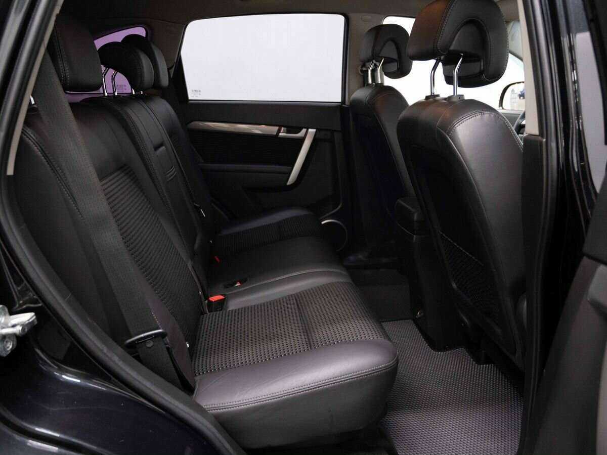 Купить Chevrolet Captiva с пробегом. Фото: #9