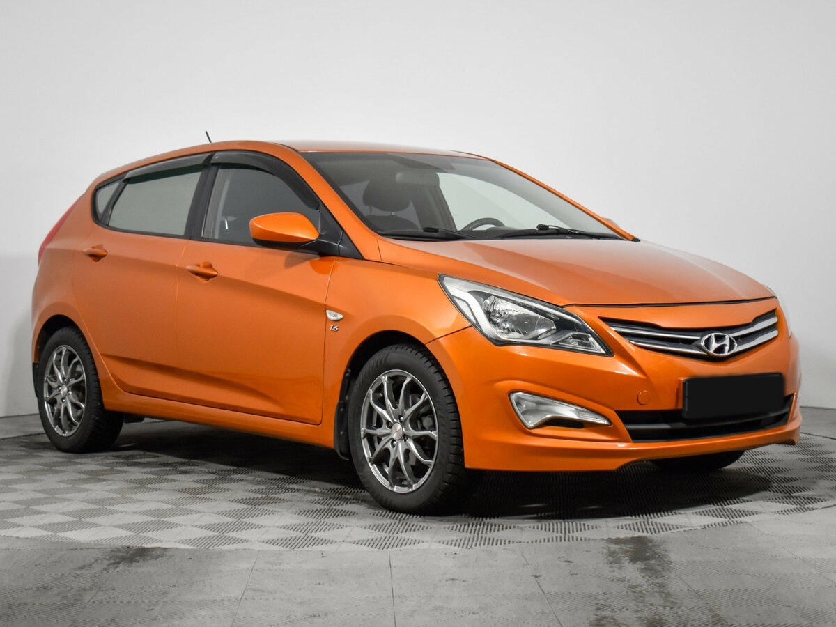 Купить Hyundai Solaris с пробегом. Фото: #2