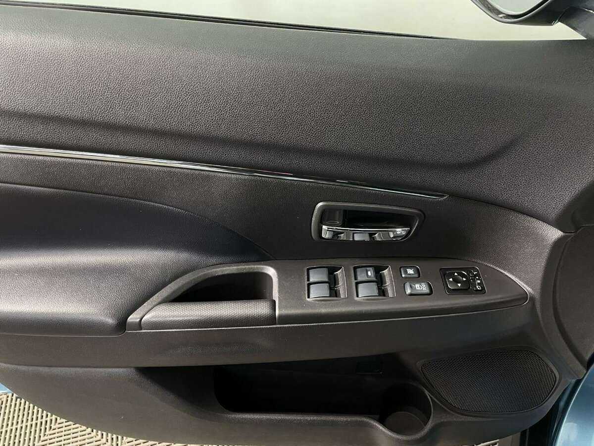 Купить Mitsubishi ASX с пробегом. Фото: #7