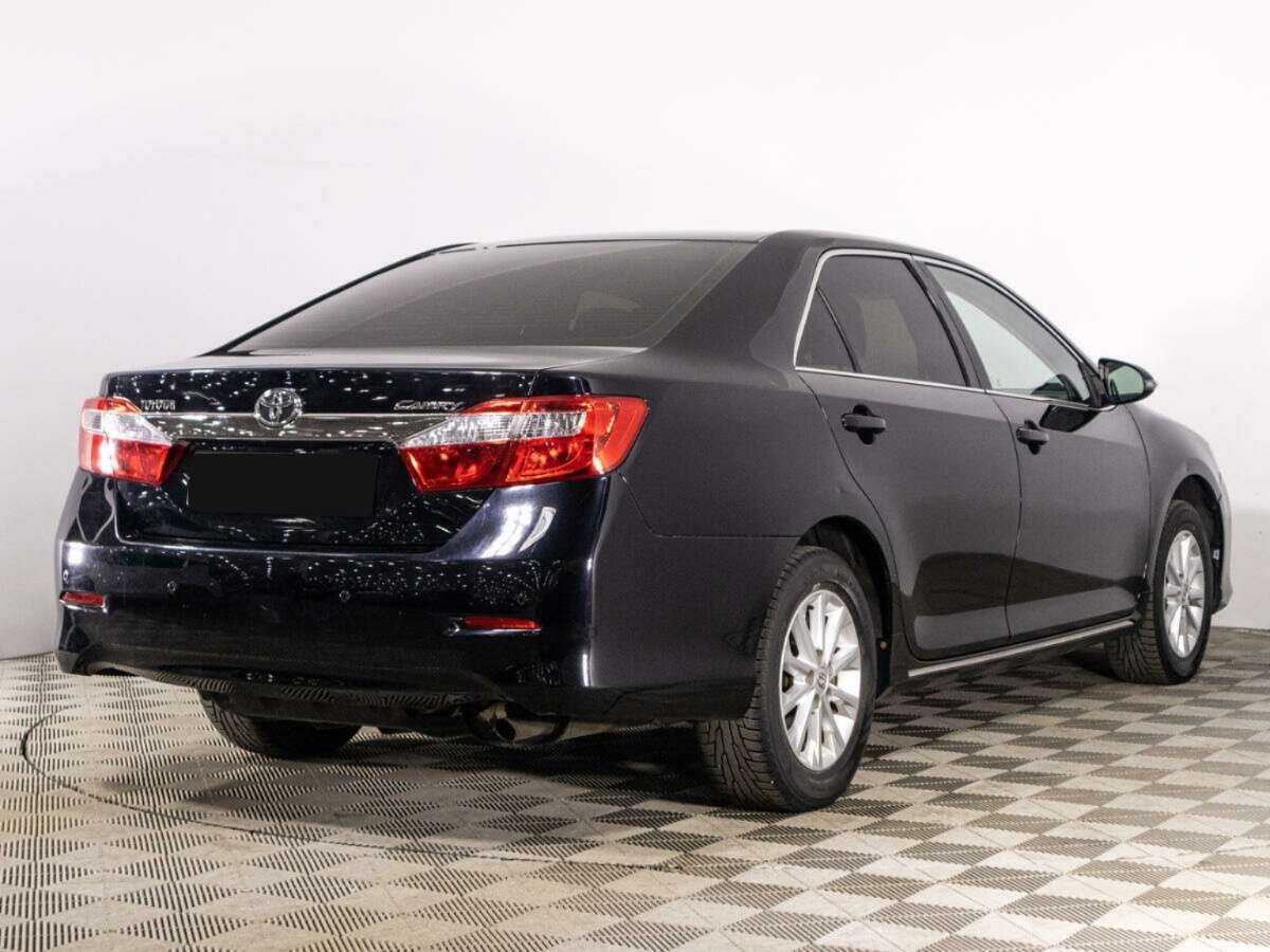 Купить Toyota Camry с пробегом. Фото: #3