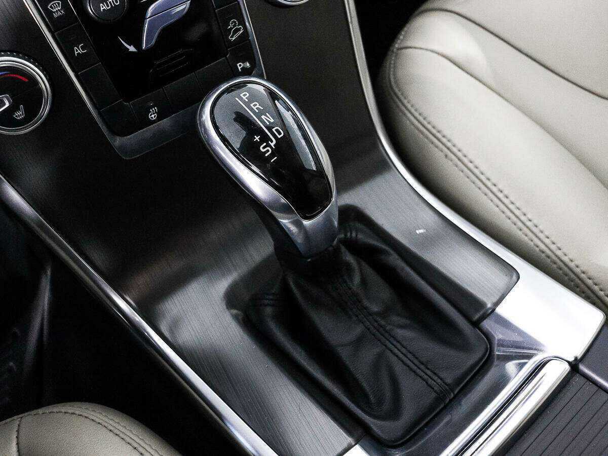 Купить Volvo XC60 с пробегом. Фото: #10