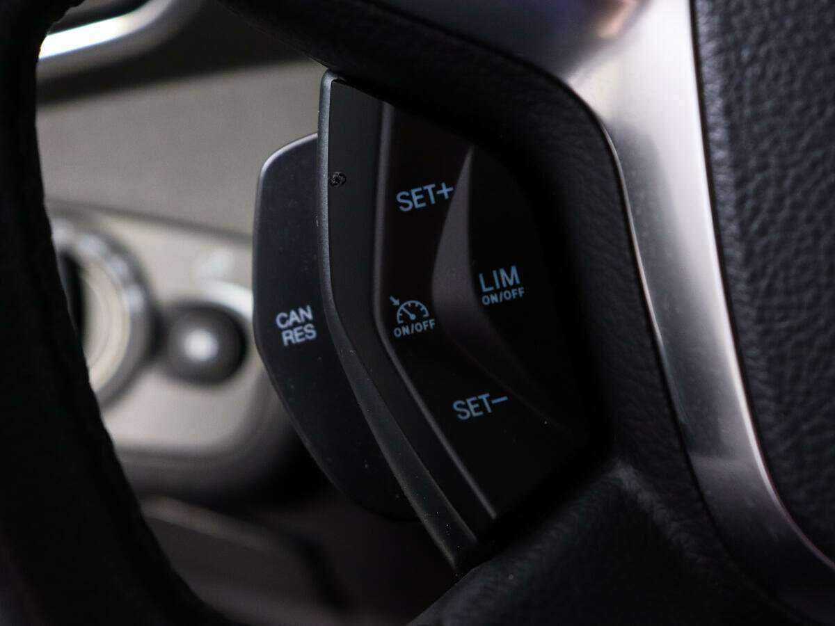 Купить Ford Kuga с пробегом. Фото: #13