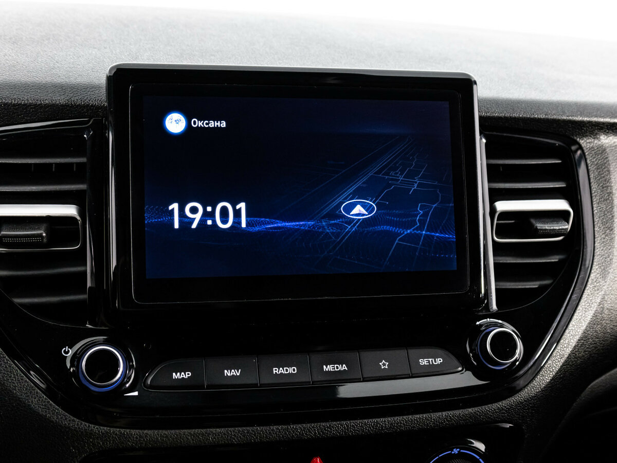 Купить Hyundai Solaris с пробегом. Фото: #10